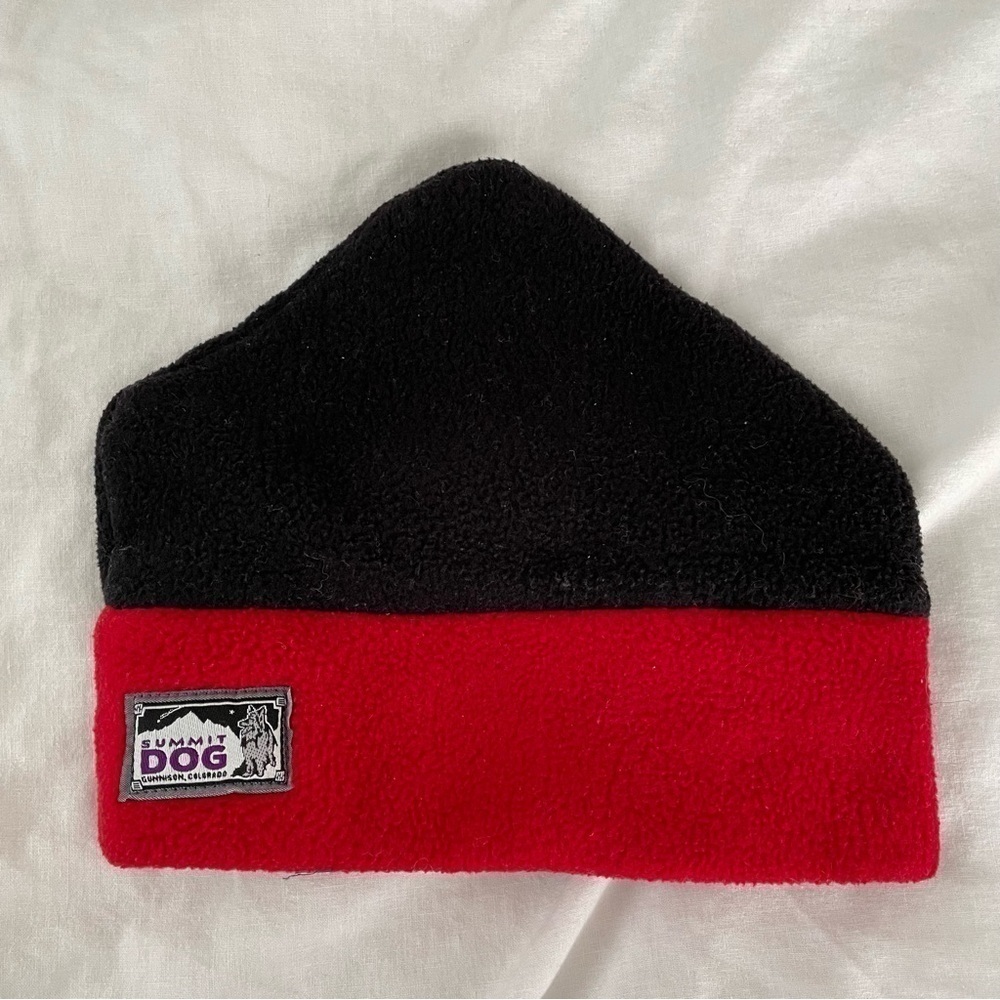 Vintage 80s Summit Dog Fleece Beanie Black Red Hat